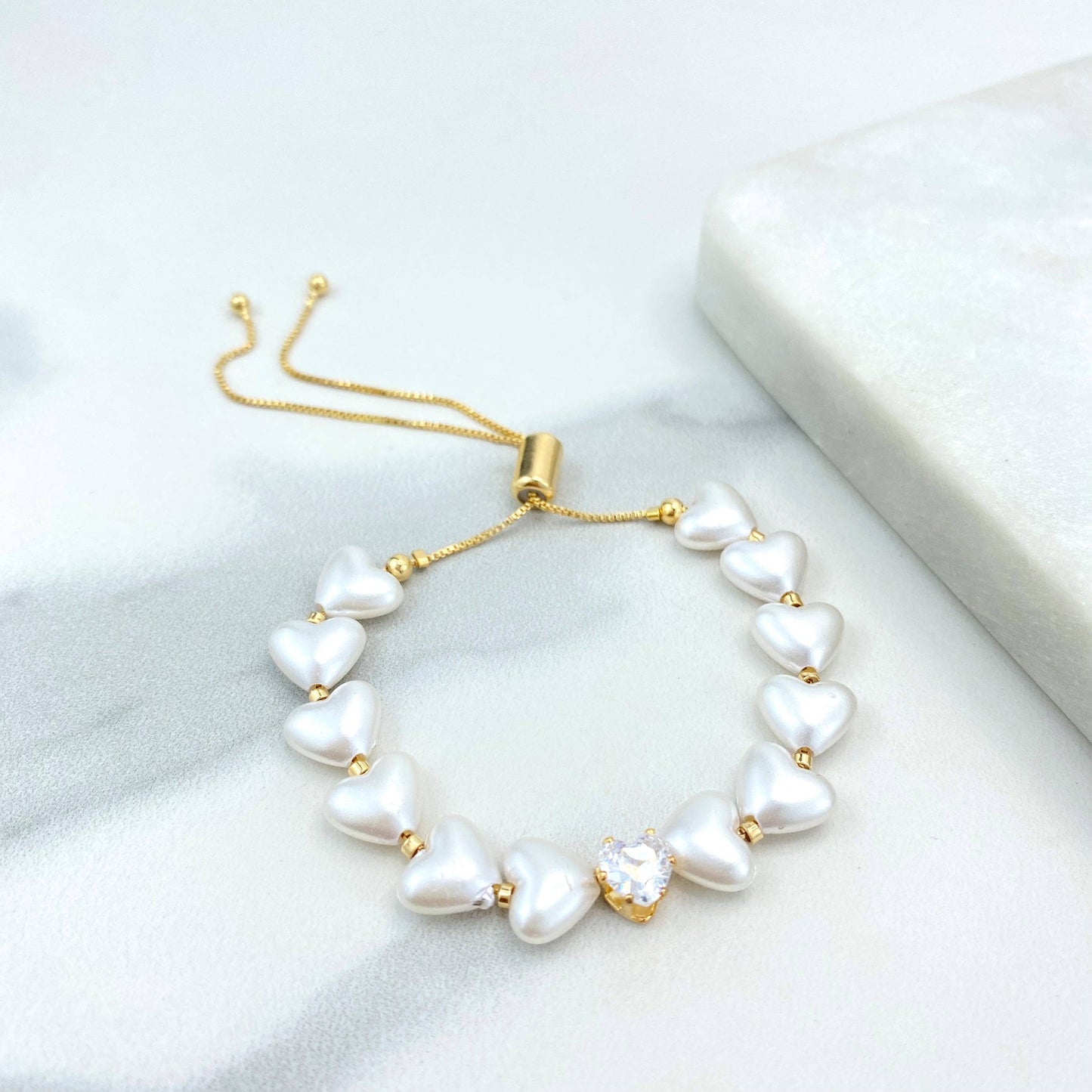 Luxus Accessories Bracelet en perles en forme de cœur en or 18 carats avec zircone en forme de cœur, bracelet réglable en perles en forme de cœur