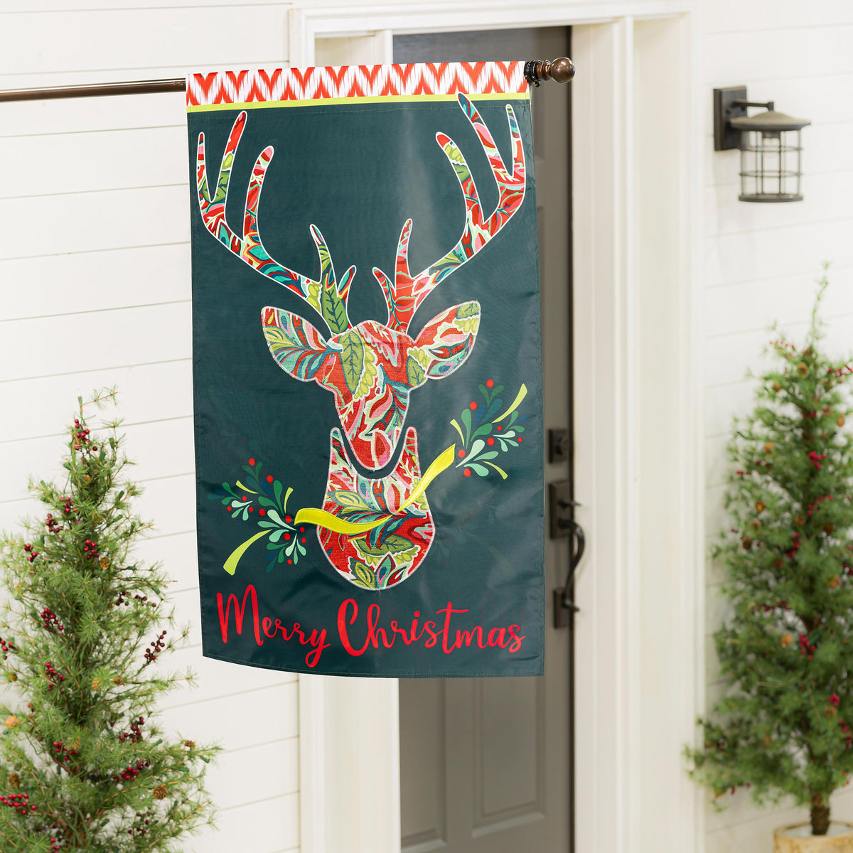 Patterned Reindeer Applique House Flag