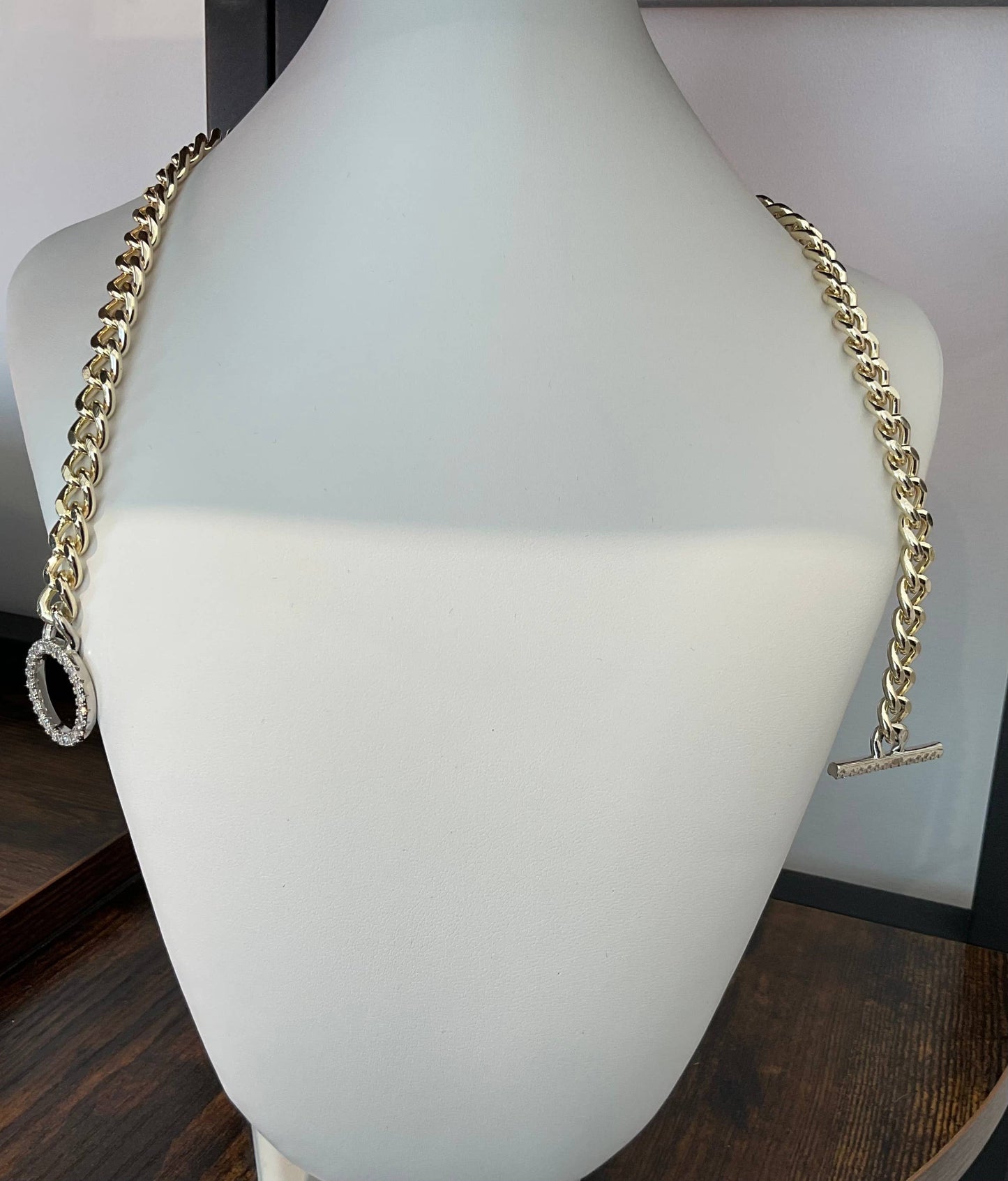 Collier ras du cou à pendentif Best Kept Crystal Signature