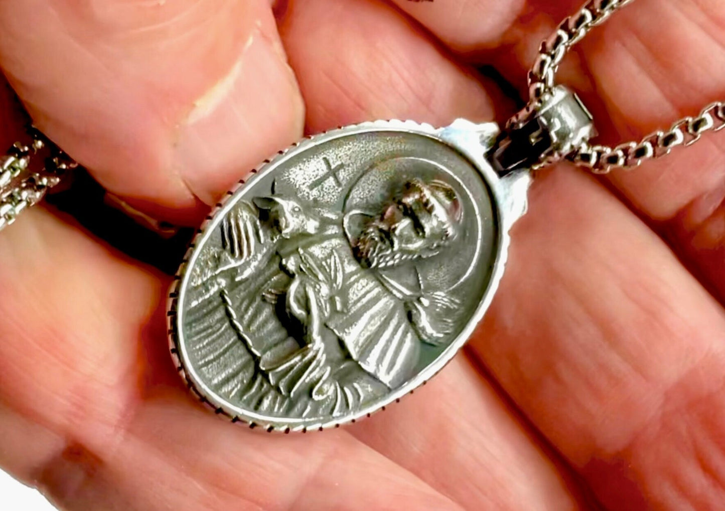 Saint Francis of Assisi Necklace Medal Scared Heart of Jesus Protector of animals environment Pendants Patron Saint Police Officers Soldiers