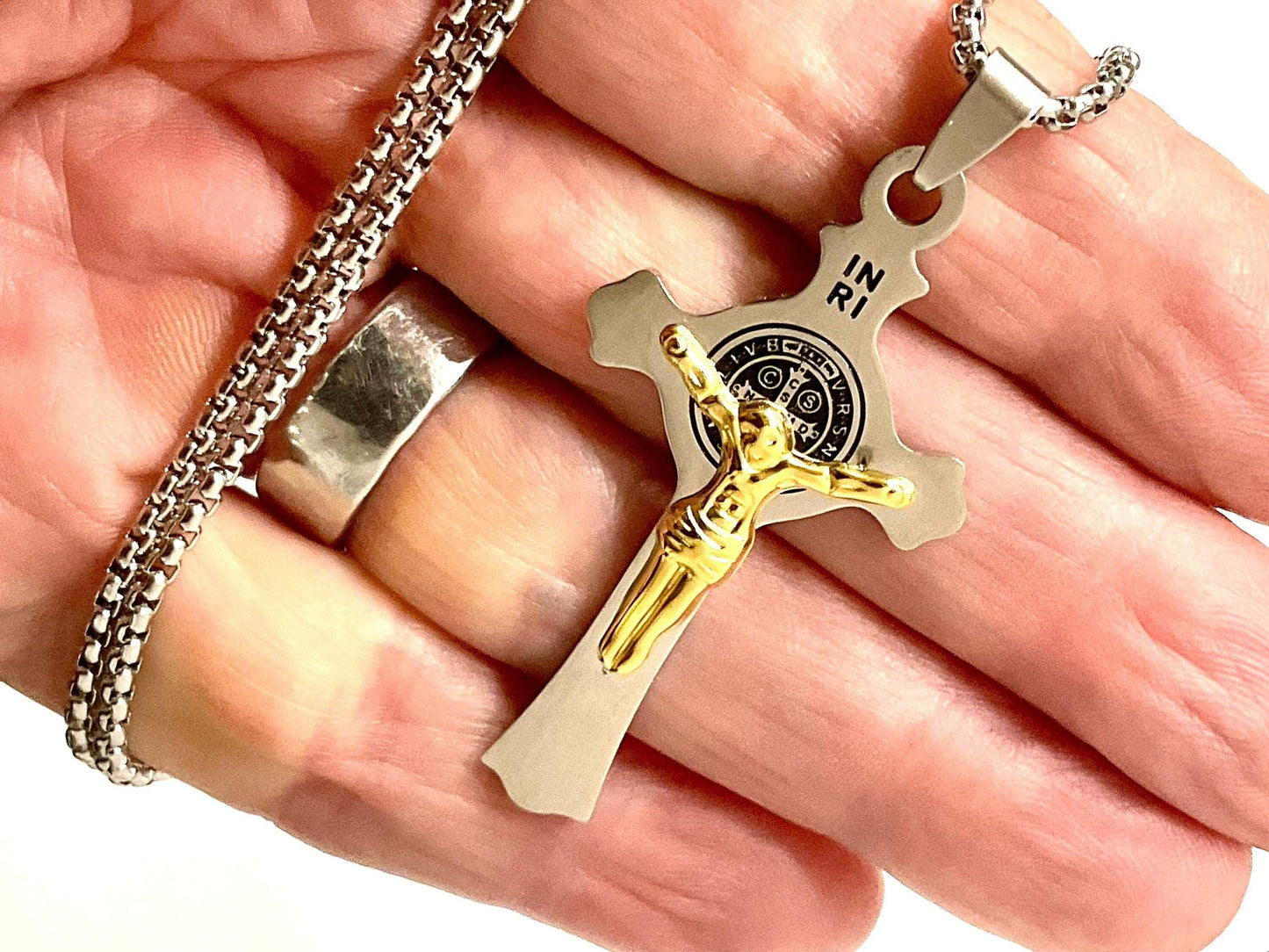 Light Weight Crucifix Cross Saint Benedict Medal Catholic Wheat Chain Necklace for Men Gold Black hip hop Jesus Religiou San Benito