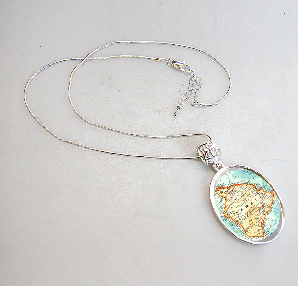 Hawaii Silver-Plated Mother of Pearl Jewelry Pendant Necklace - 44057