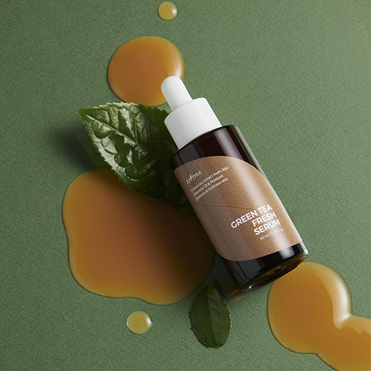 Isntree Green Tea Extract Brightening Serum 50ml - Natural Skincare, Dermatologically Tested, Moisturizing & Sebum Control
