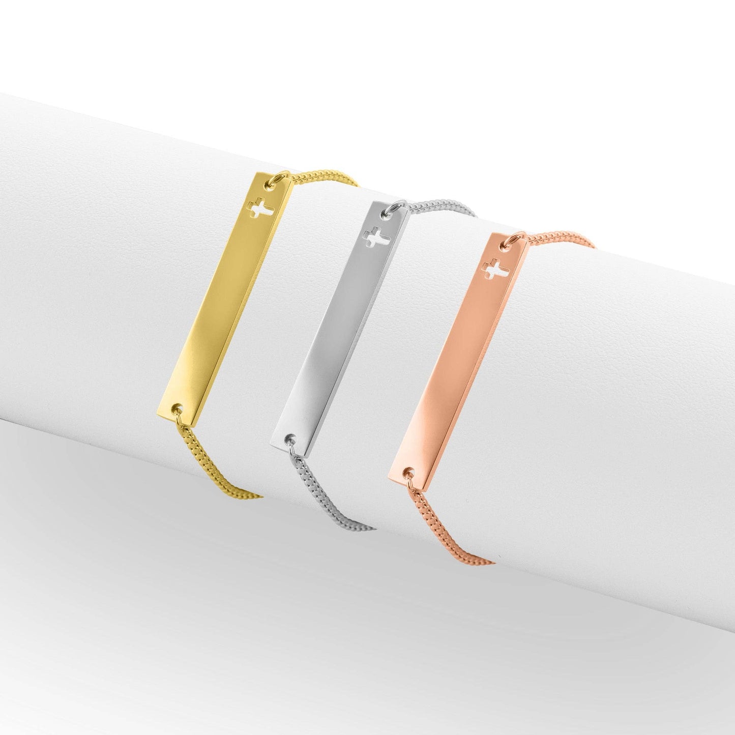 Bracelet à barre transversale ajourée réglable en acier inoxydable