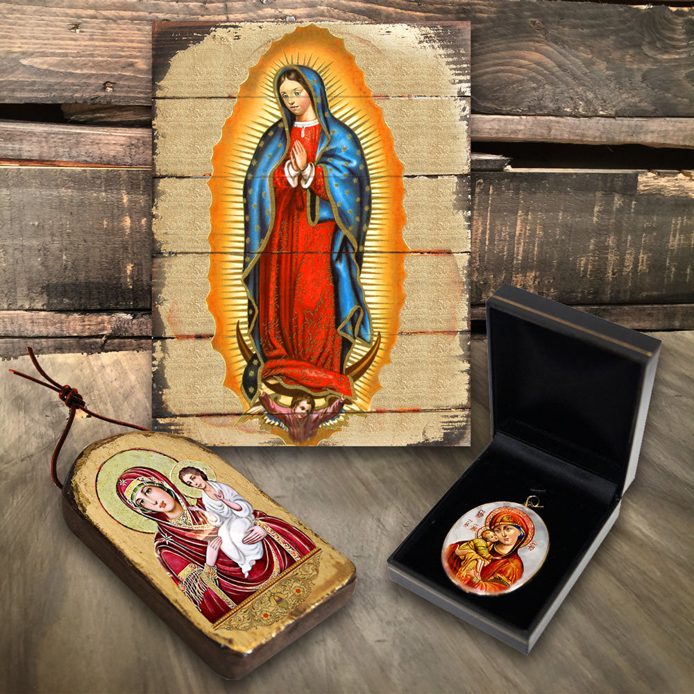 The Holy Family Silver Plated Mother of Pearl Necklace - 43020
