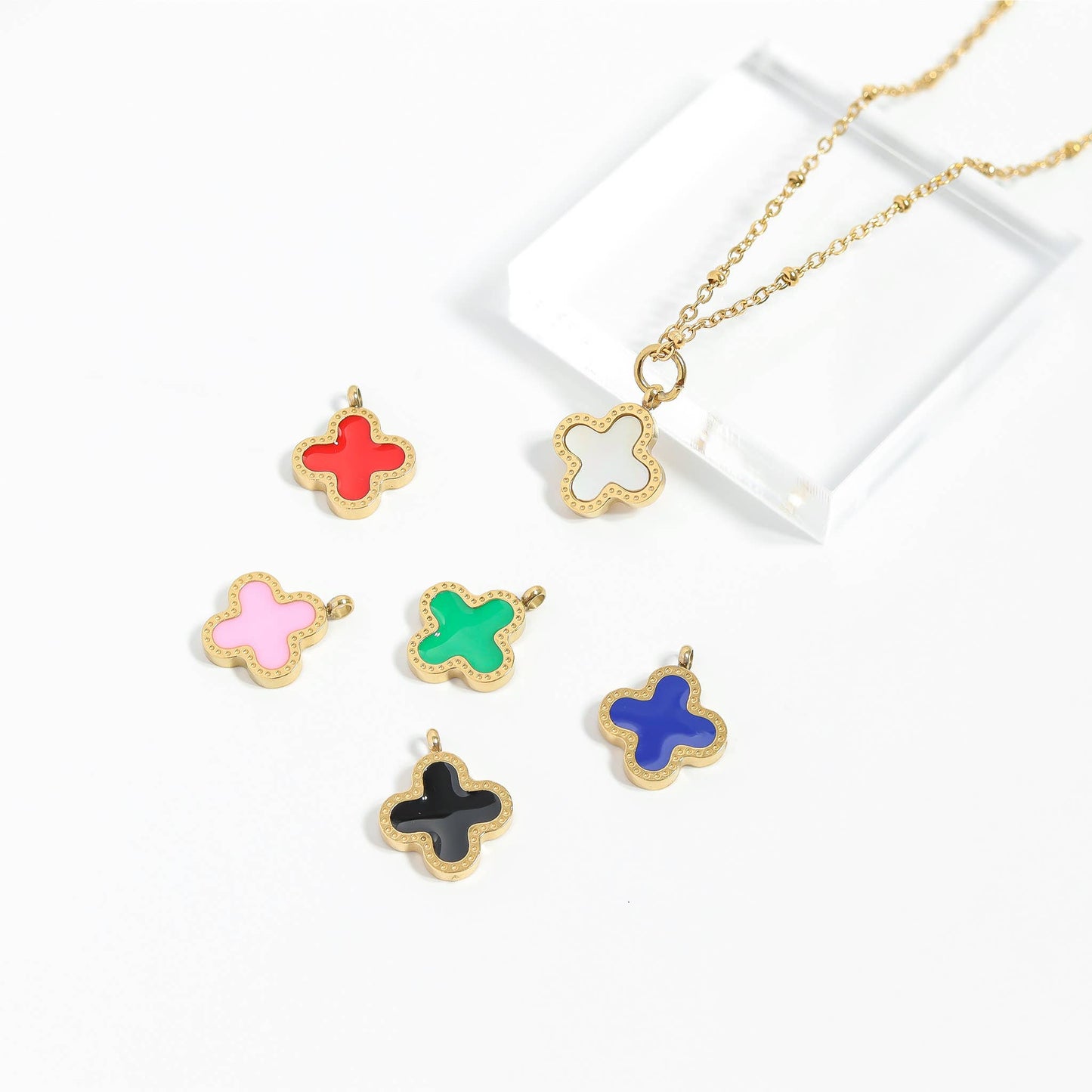 Collier chaîne satellite en acier inoxydable