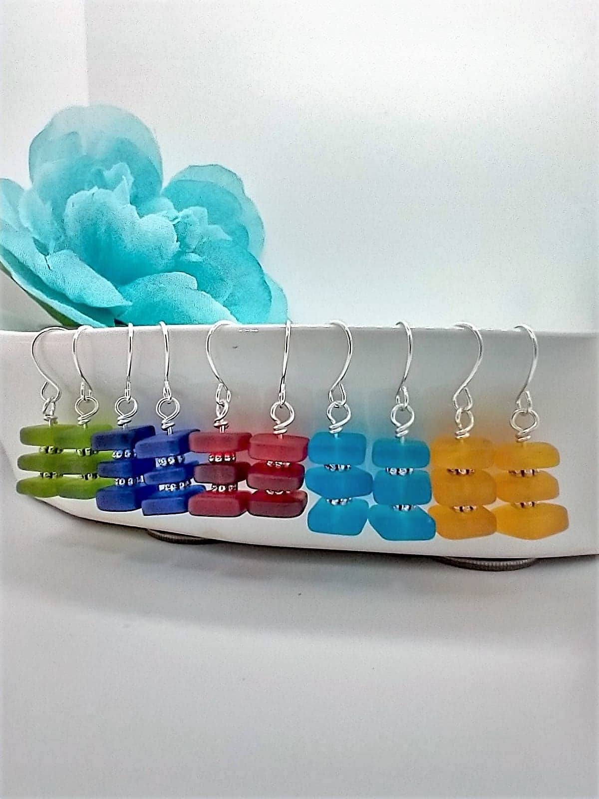 Bad Apple Designs, boucles d'oreilles pendantes en argent sterling 925, empilement de carrés en verre de mer