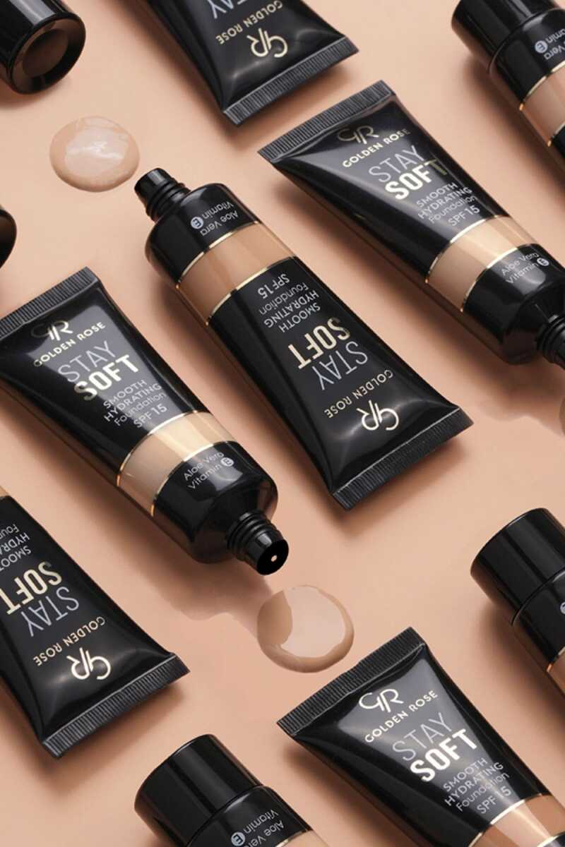 Golden Rose Stay Soft Smooth Hydrating Foundation 211 30ml