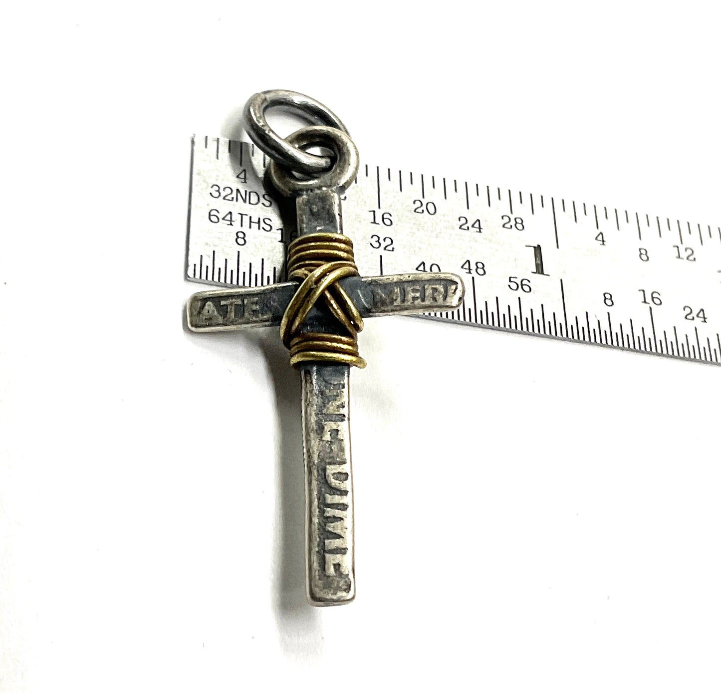 Solid Silver Cross US Coin Stamp Accent Stainless Steel Chain for Men Old World Silver Necklace Cross Super Box Chain Jesus